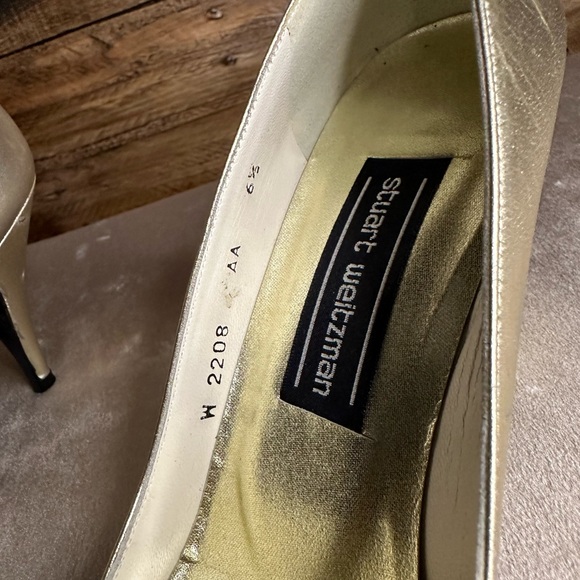 FINAL PRICE DROP Vintage Pumps / Heels by Stuart Weitzman - Picture 7 of 9